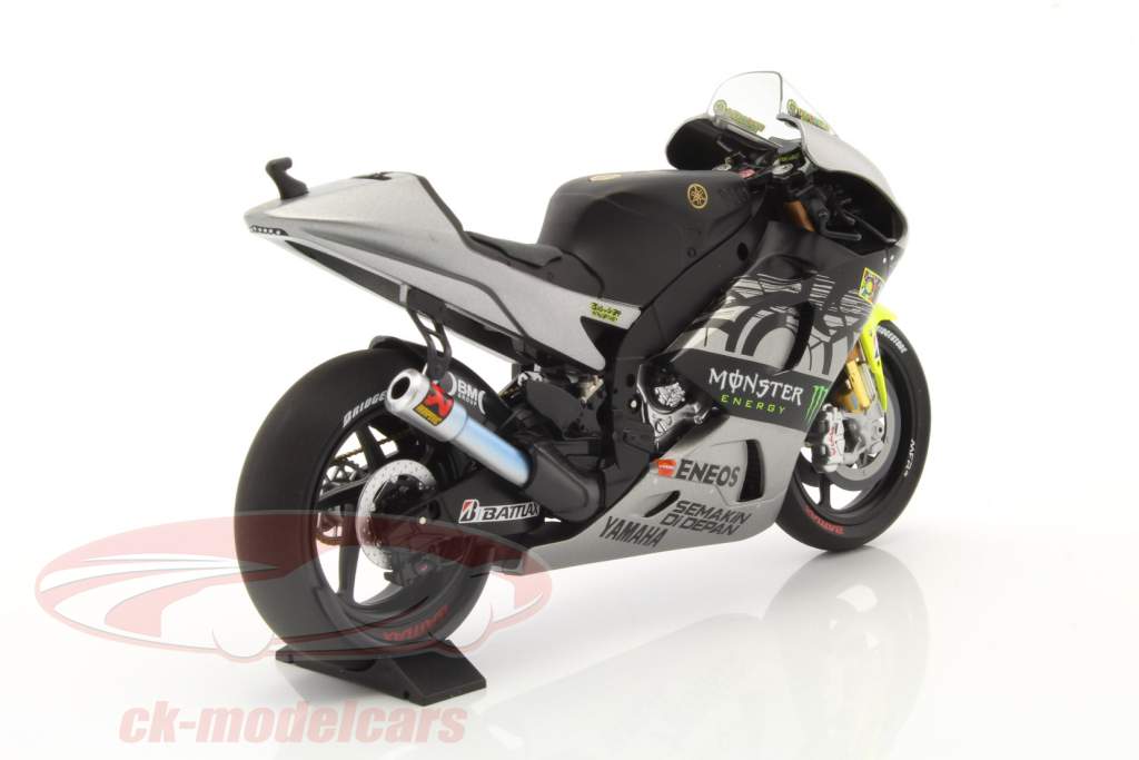 ミニチャンプス Yamaha YZR-M1 Valentino Rossi Minichamps 1:12 Valentino Rossi Yamaha YZR-M1 #46 Testbike