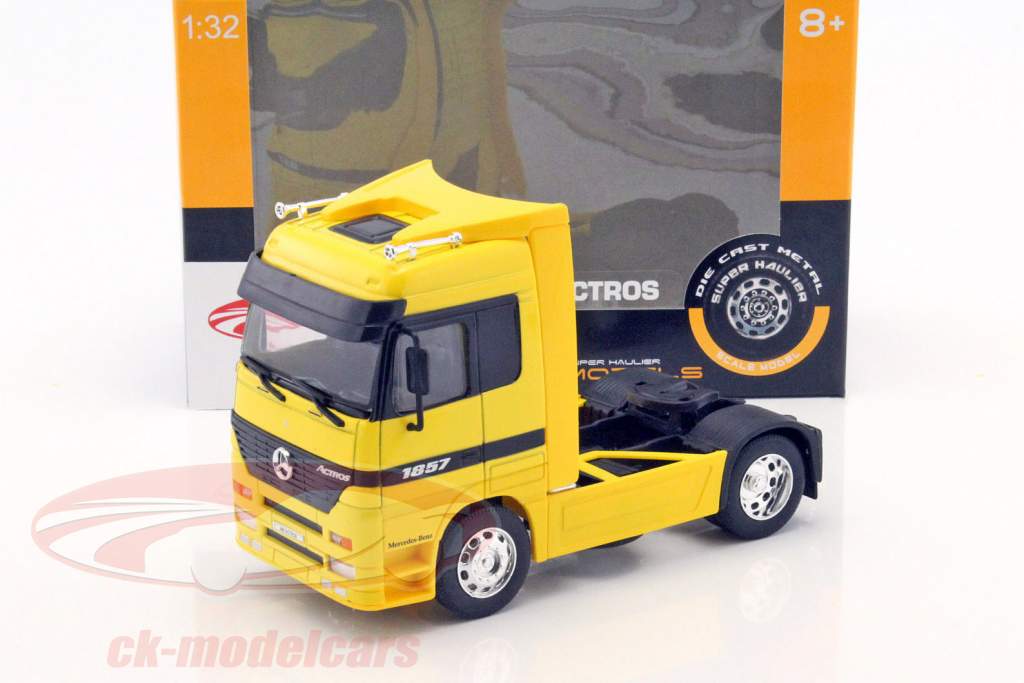 Mercedes-Benz Actros 4x2 jaune 1:32 Welly