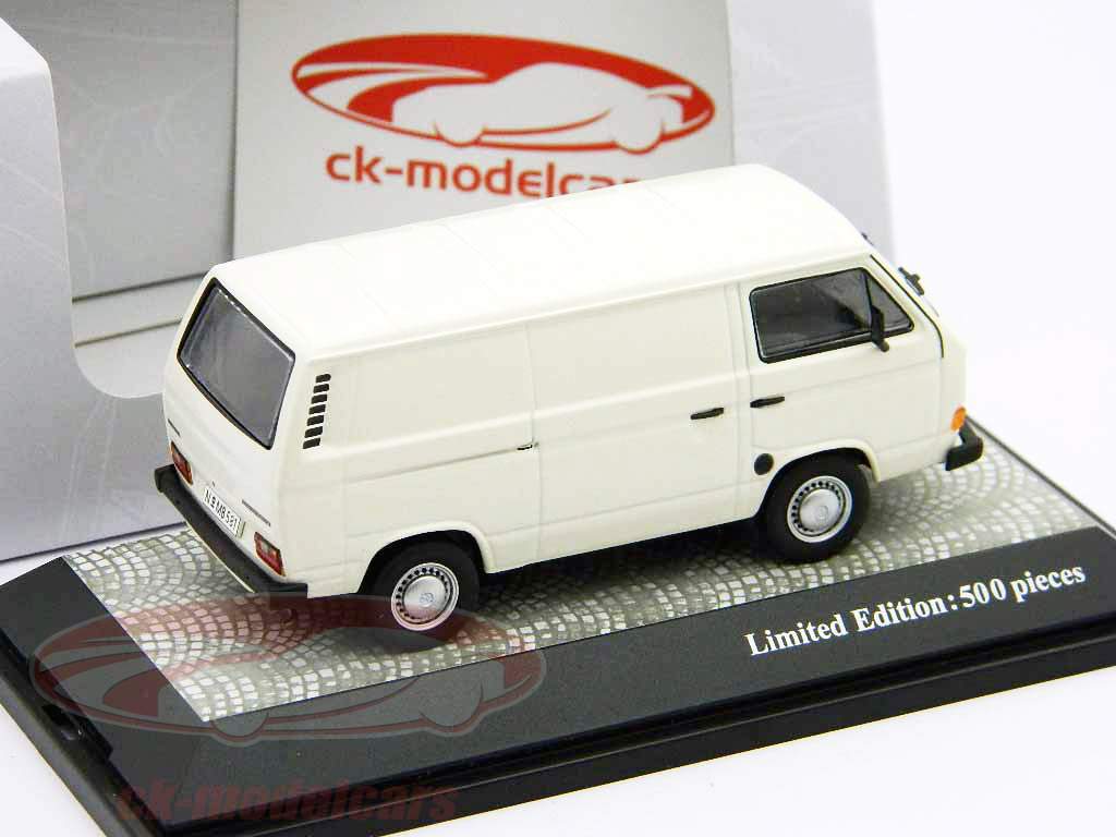 フォルクスワーゲントランスポーターT3Aパステルホワイト/ホワイト1:43 PremiumClassiXXs