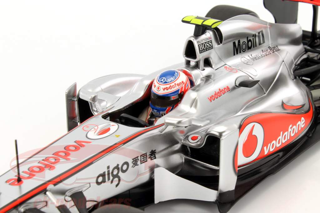 Jenson Button, McLaren Mercedes MP 4-26 Formula 1 2011 1:18 Minichamps