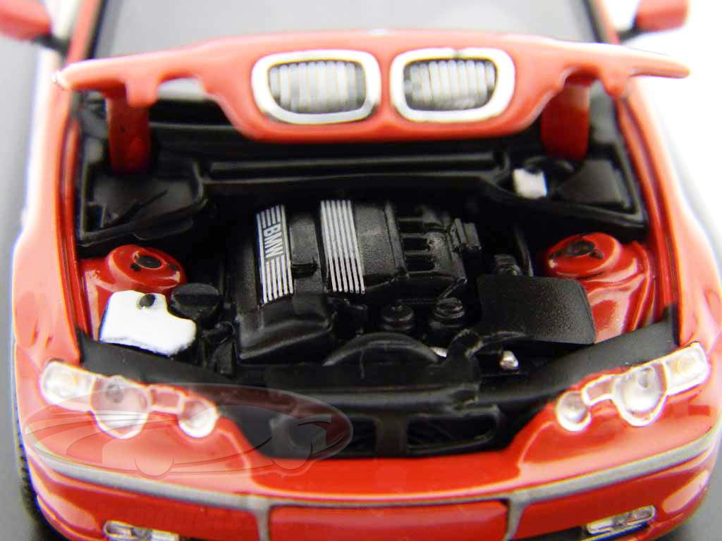 BMW 325ti Compact (E46) 2000 + lumière rouge / lightred 1:43 Minichamps