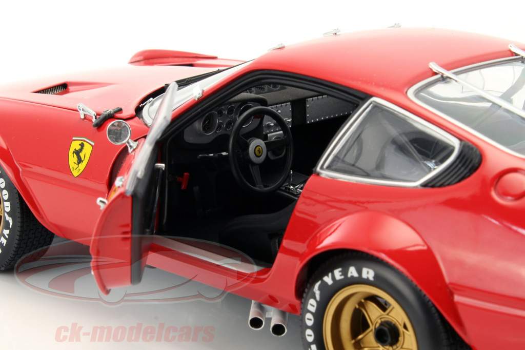 Kyosho 1:18 Ferrari 365 GTB4 Competizione red 08163R model
