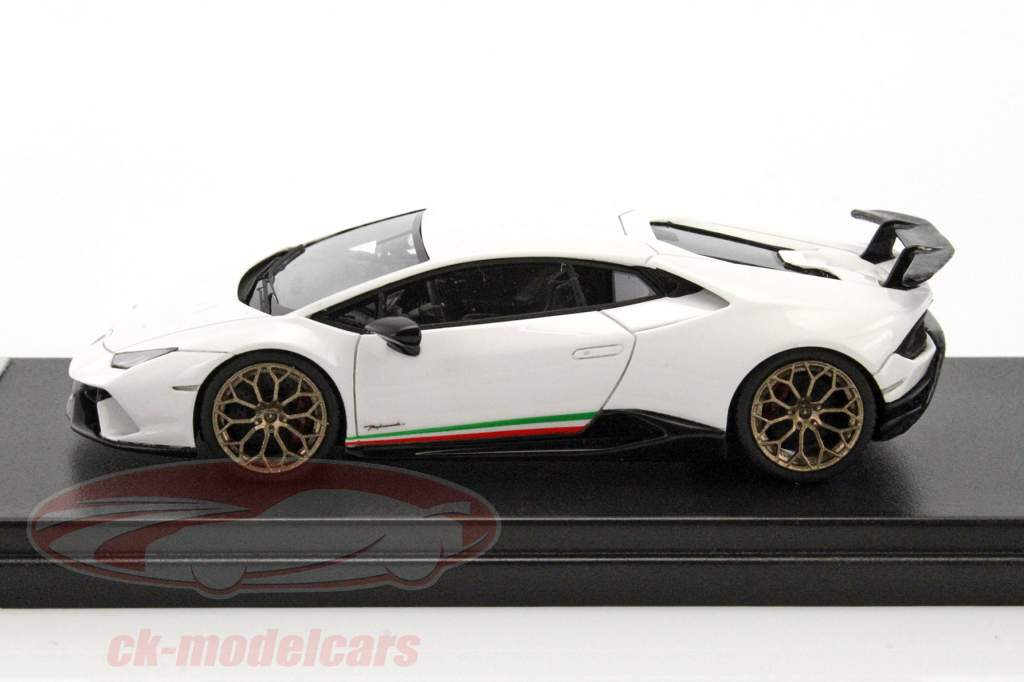 Lamborghini Huracan Performante wit 1:43 LookSmart
