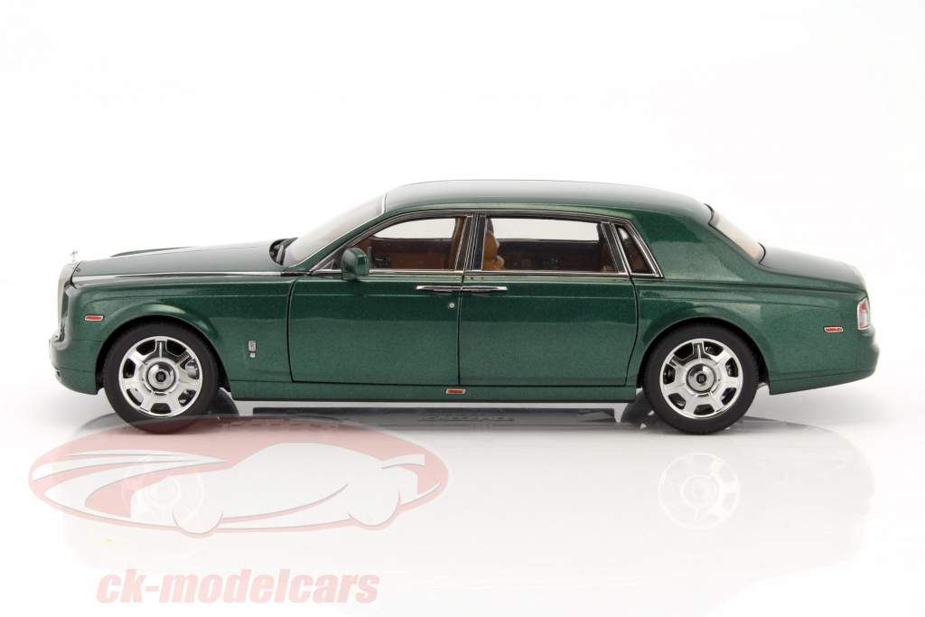 Rolls Royce Phantom EWB year 2012 green 1:18 Kyosho
