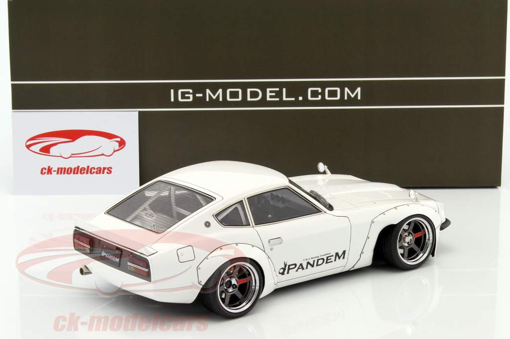 Pandem S30 Z branco 1:18 Ignition Model