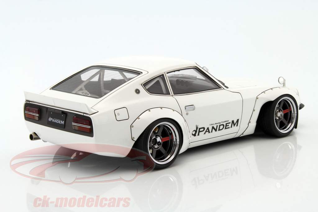 Pandem S30 Z blanco 1:18 Ignition Model