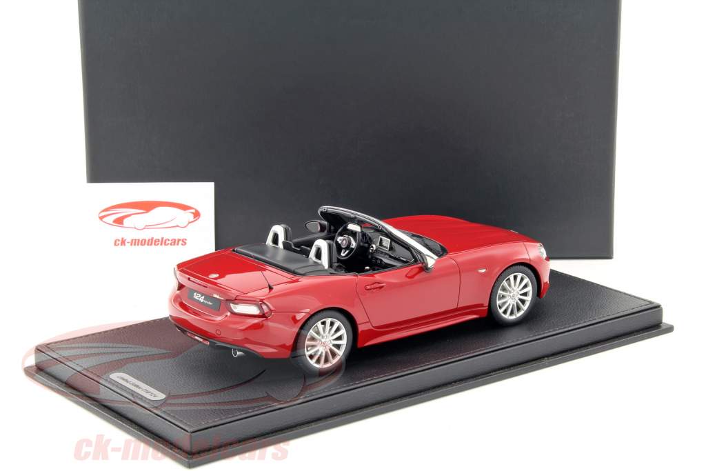 Fiat 124 Spider 红 同 橱窗 1:18 BBR