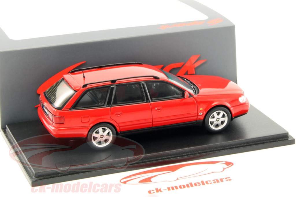 Audi S6 plus Avant 建造年份 1996 红 1:43 Spark