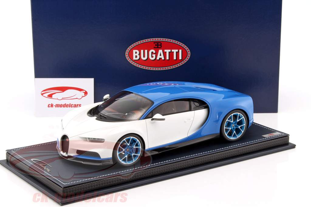 Bugatti Chiron ブルー / 白 とともに ショーケース 1:18 MR Models