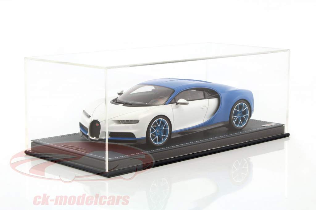Bugatti Chiron blauw / wit met vitrine 1:18 MR Models