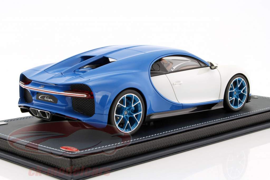 Bugatti Chiron blue / white with showcase 1:18 MR Models