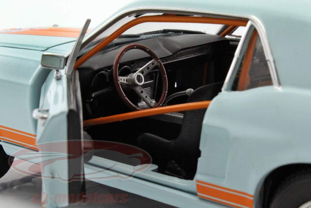 Ford Mustang Coupe année de construction 1967 Gulf Version 1:18 Greenlight