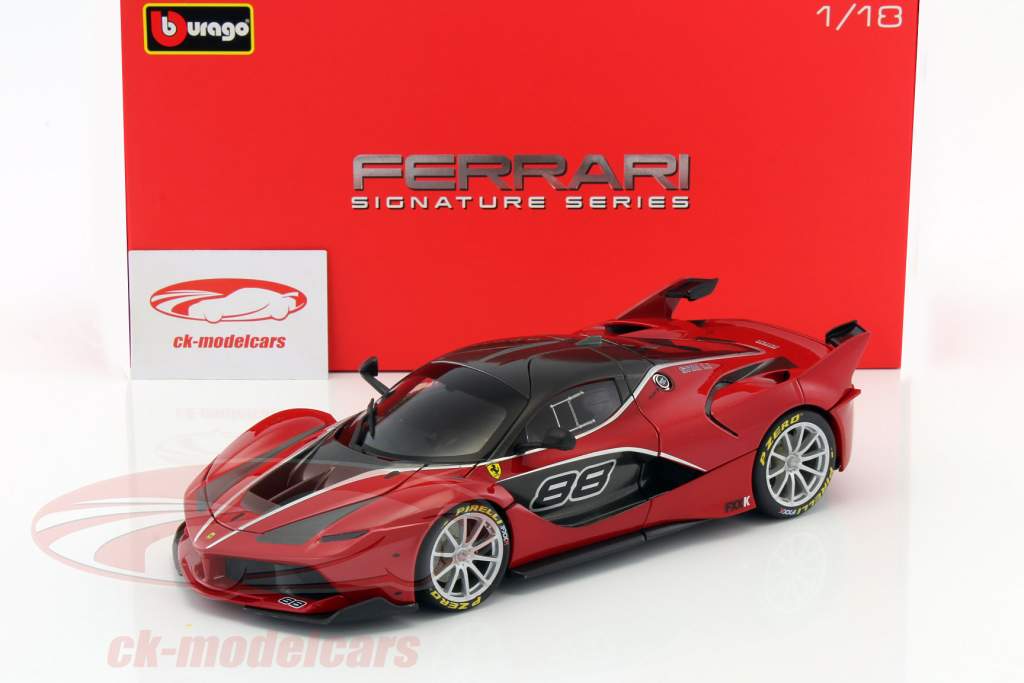 Ferrari FXX-K #88 red / black 1:18 Bburago Signature