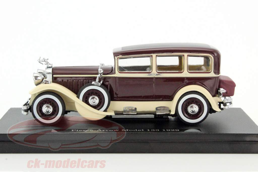 Pierce Arrow Model 133 Construction year 1929 ruby red / beige 1:43 Dongguan