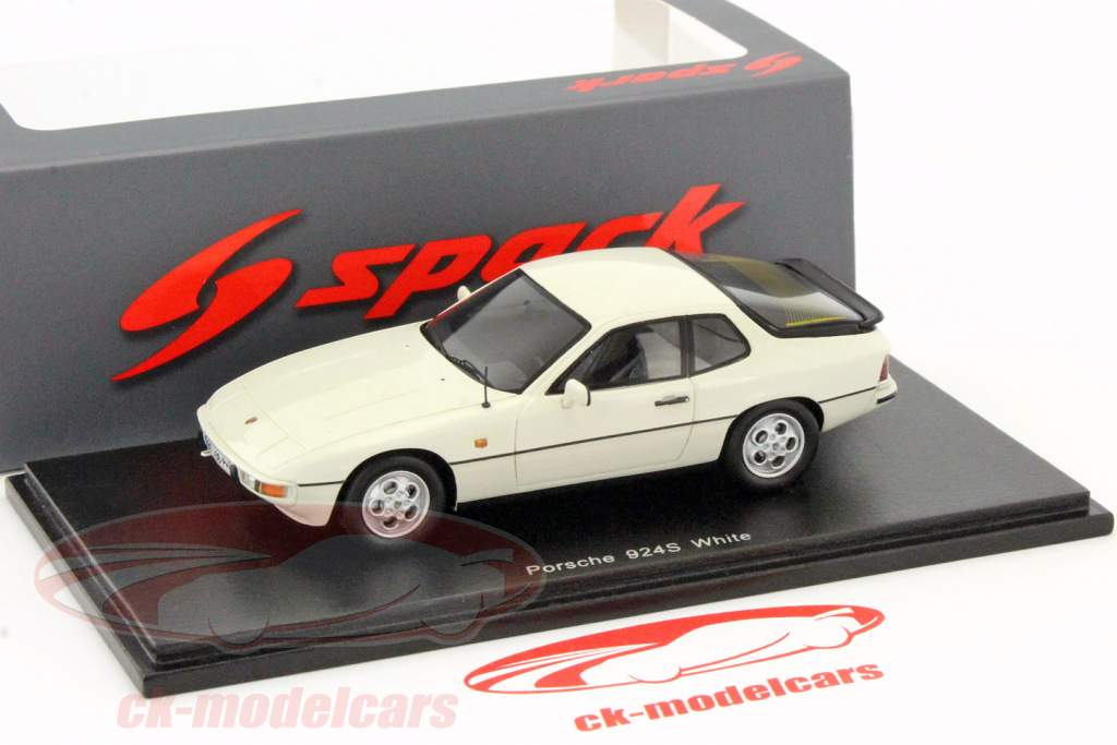 Porsche 924S année de construction 1988 blanc 1:43 Spark