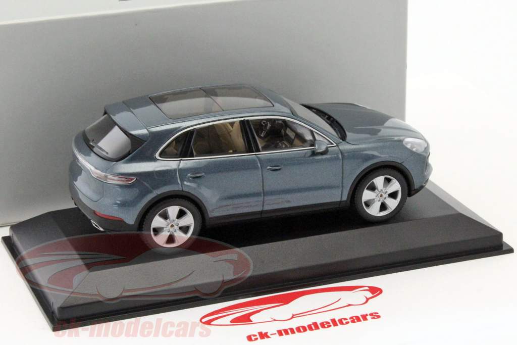 1/43 特注 ミニチャンプス ポルシェ カイエン E3 2017 ブルー 1/43 特注 ミニチャンプス ポルシェ カイエン E3 2017 ブルー