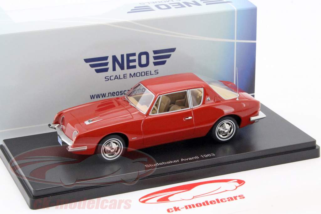 Studebaker Avanti 築 1963 赤 1:43 Neo
