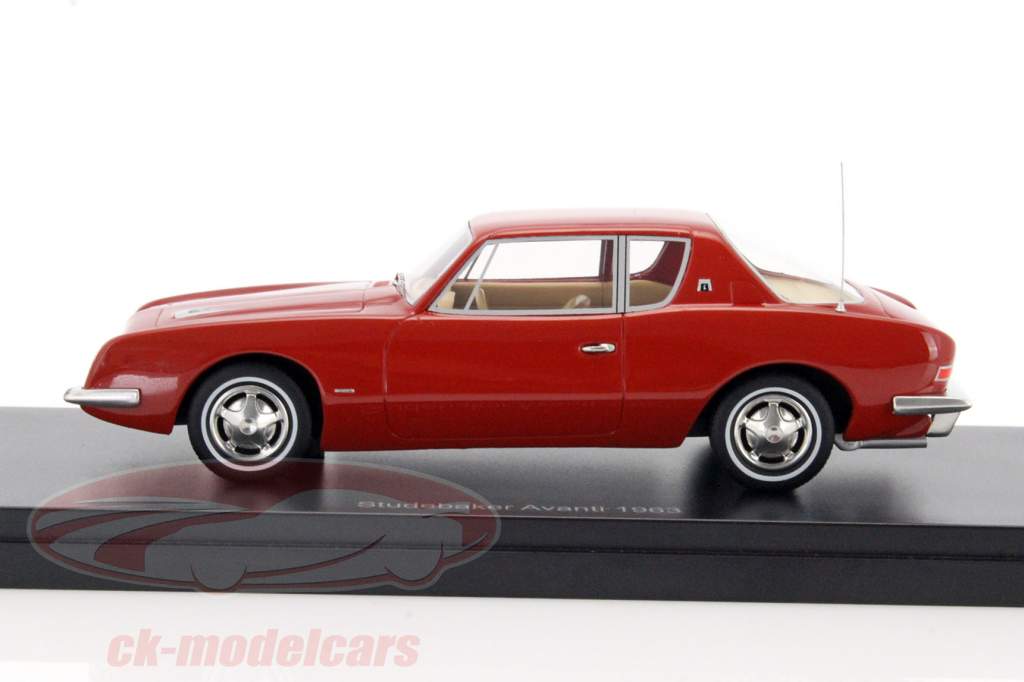 Studebaker Avanti año de construcción 1963 rojo 1:43 Neo