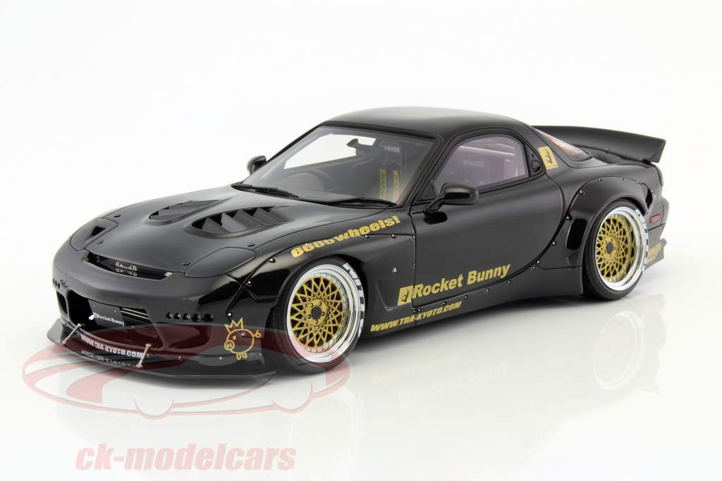 Rocket Bunny RX-7 (FD3S) schwarz 1:18 Ignition Model