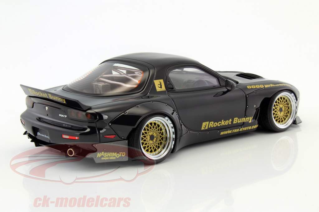Rocket Bunny RX-7 (FD3S) schwarz 1:18 Ignition Model