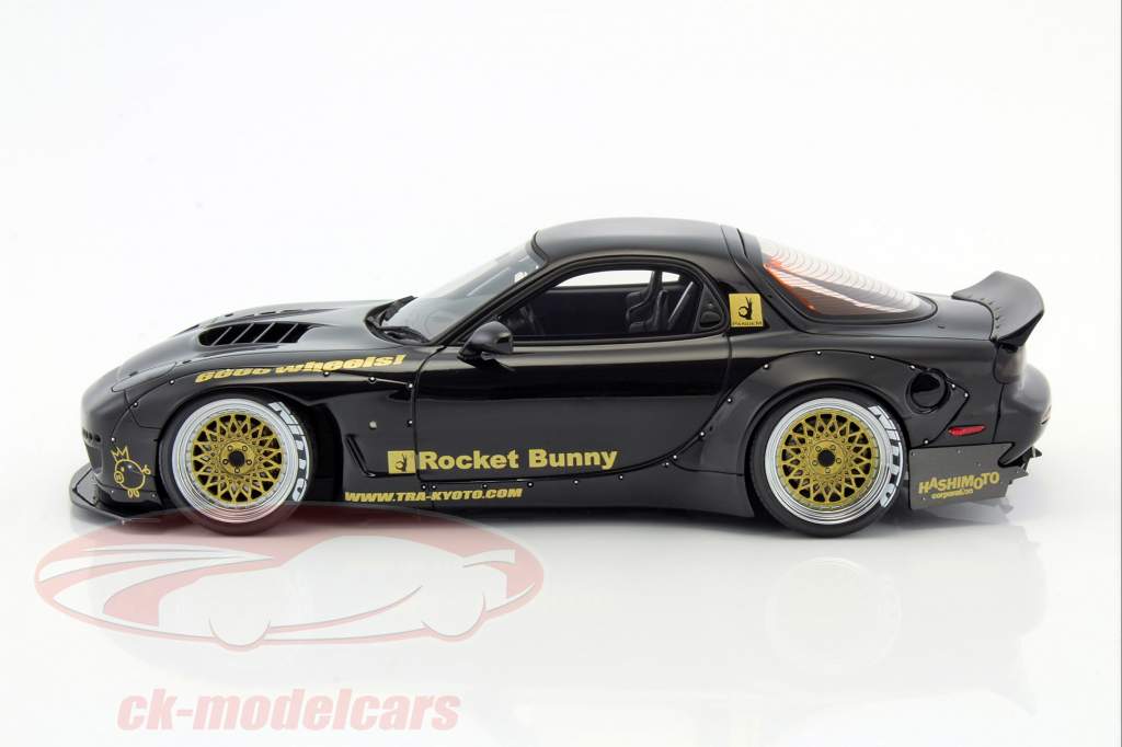 Rocket Bunny RX-7 (FD3S) schwarz 1:18 Ignition Model