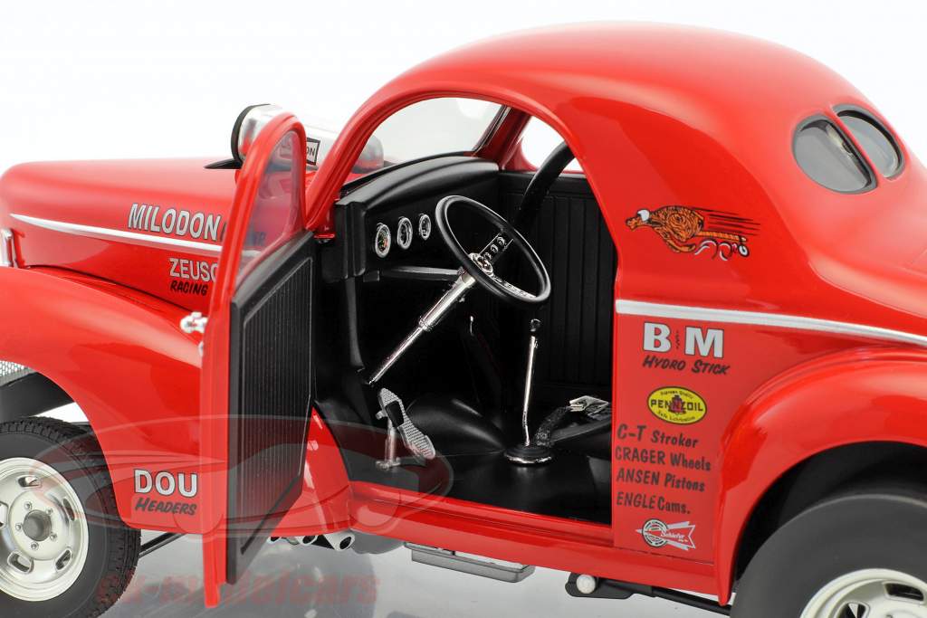 Willys Gasser Team S&S année de construction 1941 rouge 1:18 GMP