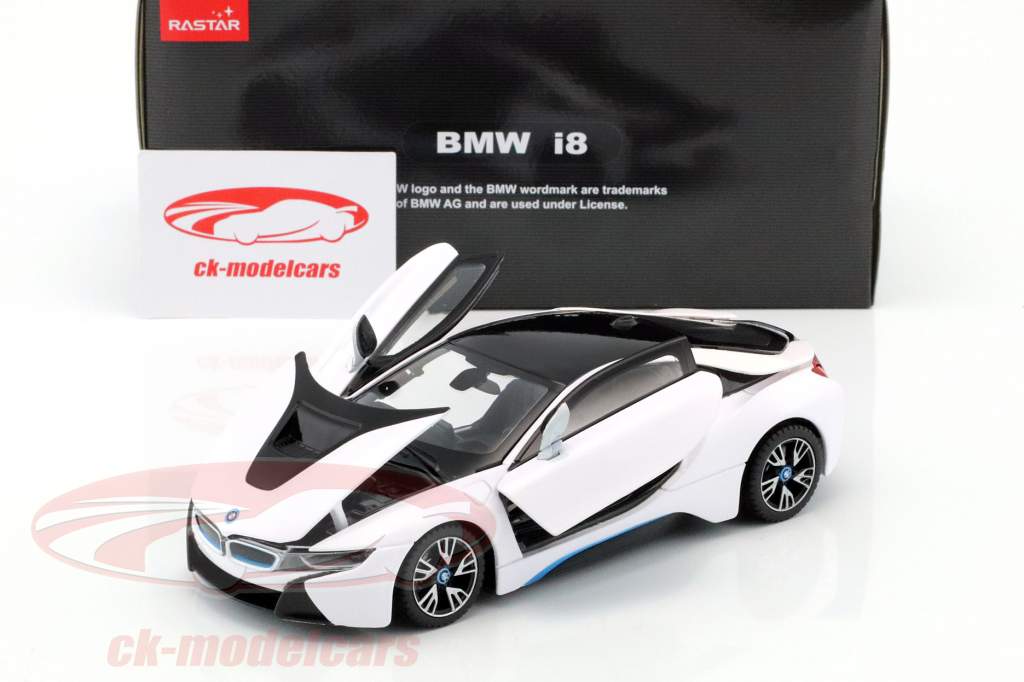 BMW i8 année de construction 2015 blanc / noir 1:24 Rastar