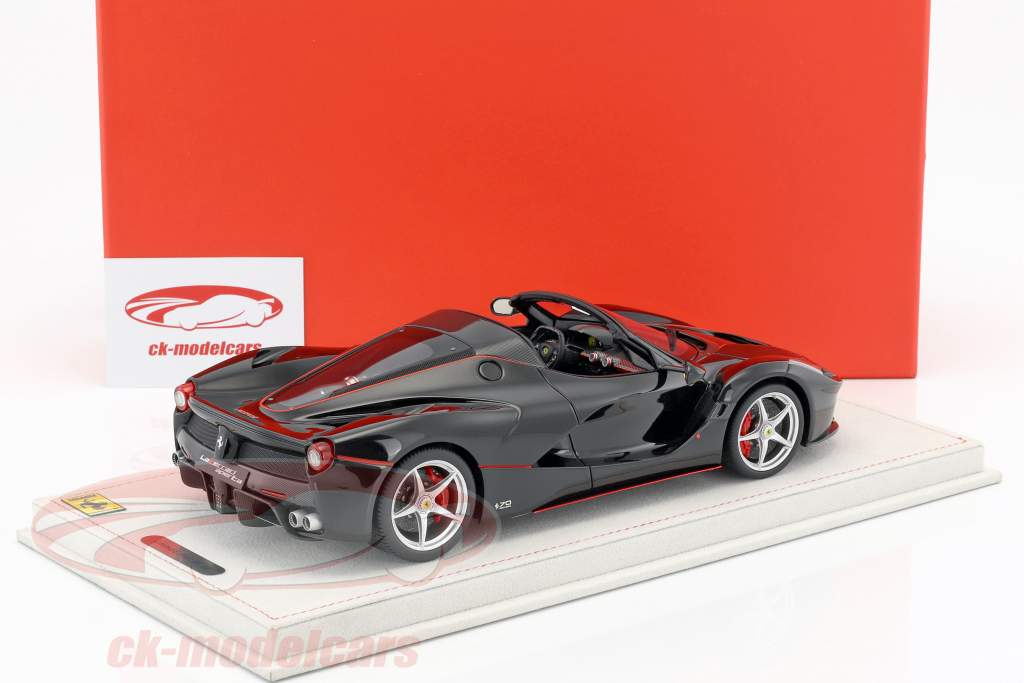 Ferrari LaFerrari Aperta con escaparate negro 1:18 BBR