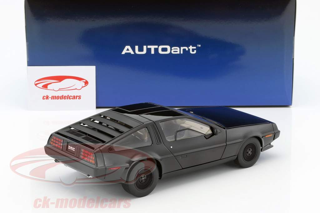 DeLorean DMC-12 année de construction 1981 noir 1:18 AUTOart