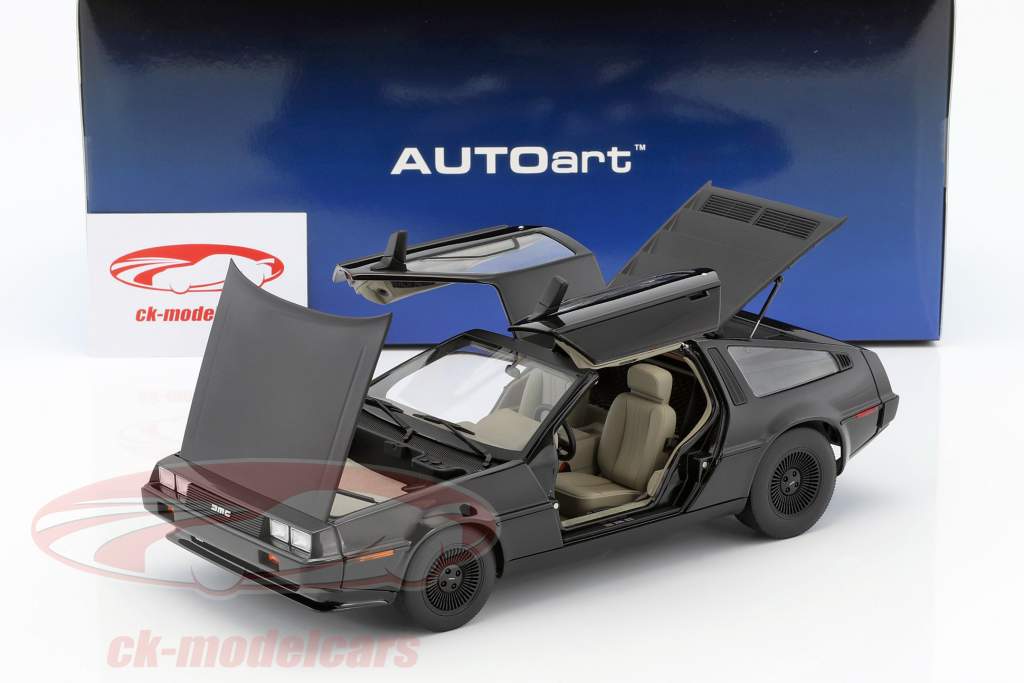 DeLorean DMC-12 année de construction 1981 noir 1:18 AUTOart