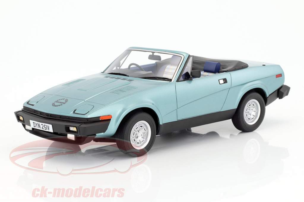 Triumph TR7 DHC Год постройки 1980 светло-голубой металлический 1:18 Cult Scale