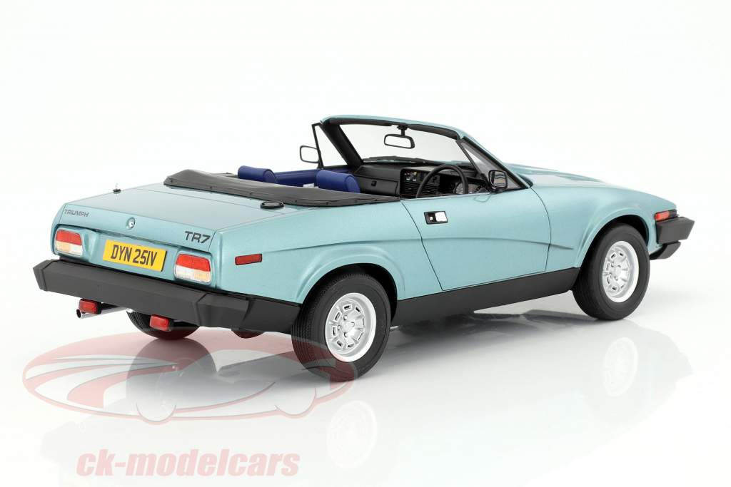 Triumph TR7 DHC Год постройки 1980 светло-голубой металлический 1:18 Cult Scale