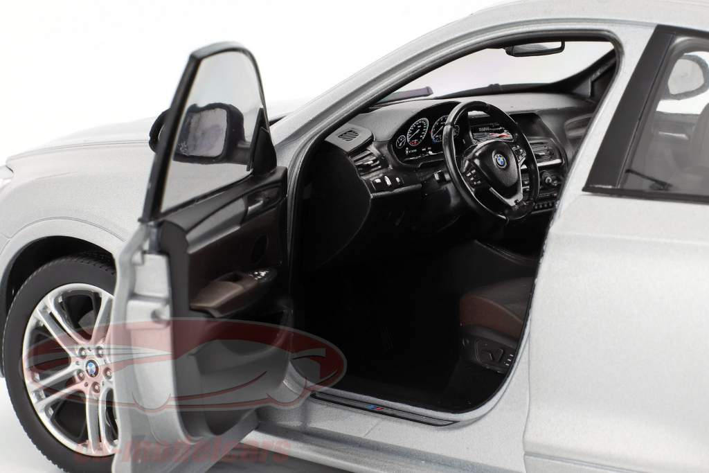BMW X4 XDRIVE (F26) Opførselsår 2014 sølv 1:18 Paragon Models