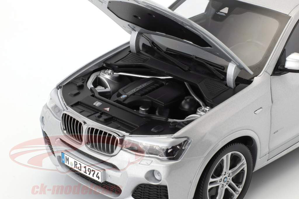 BMW X4 XDRIVE (F26) Opførselsår 2014 sølv 1:18 Paragon Models