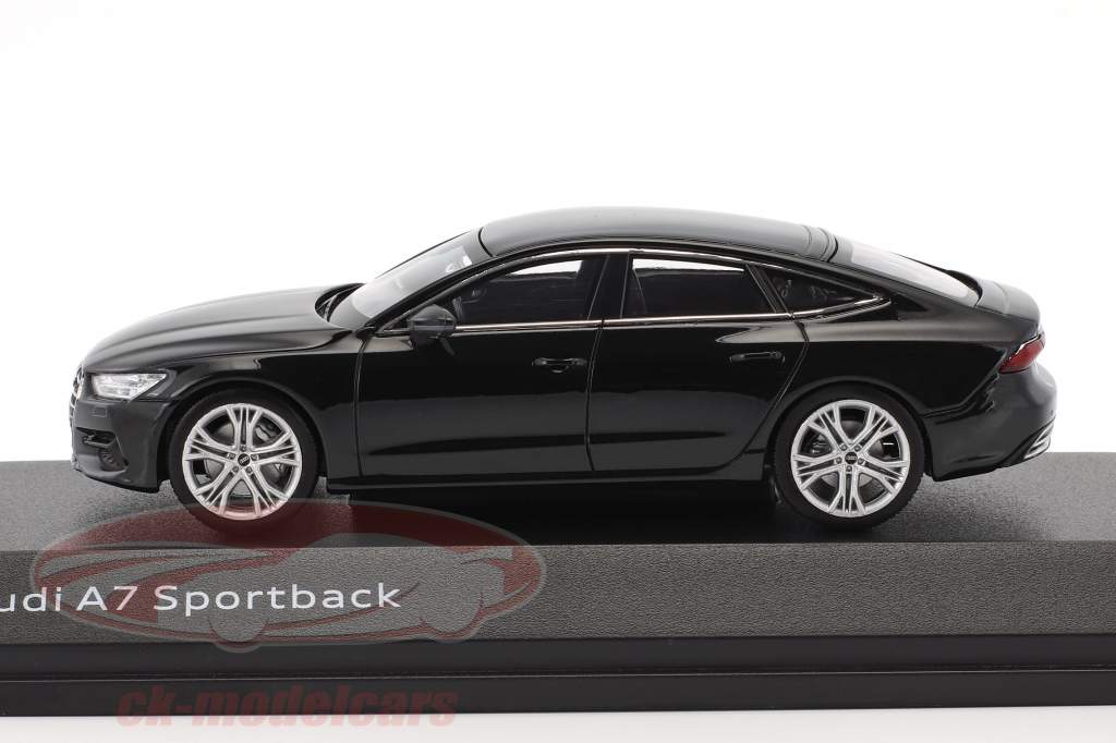 Audi A7 Sportback mythosschwarz 1:43 iScale