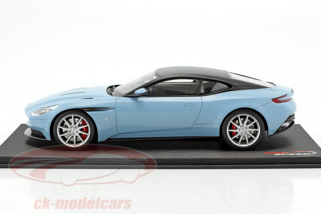 Aston Martin DB11 築 2017 ライトブルー / 黒 1:18 True Scale
