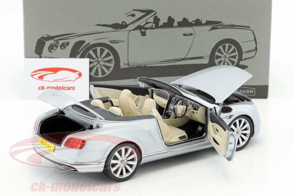 Bentley Continental GT コンバーチブル RHD 築 2016 銀 1:18 Paragon Models