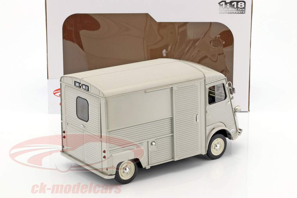 Citroen Type HY Année de construction 1969 Gris argent 1:18 Solido