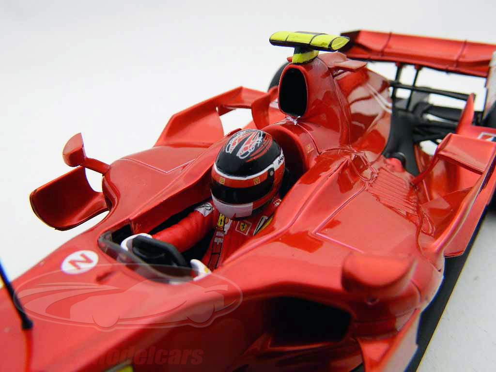 HotWheels 1:18 Kimi Raikkönen Ferrari F2007 formula 1