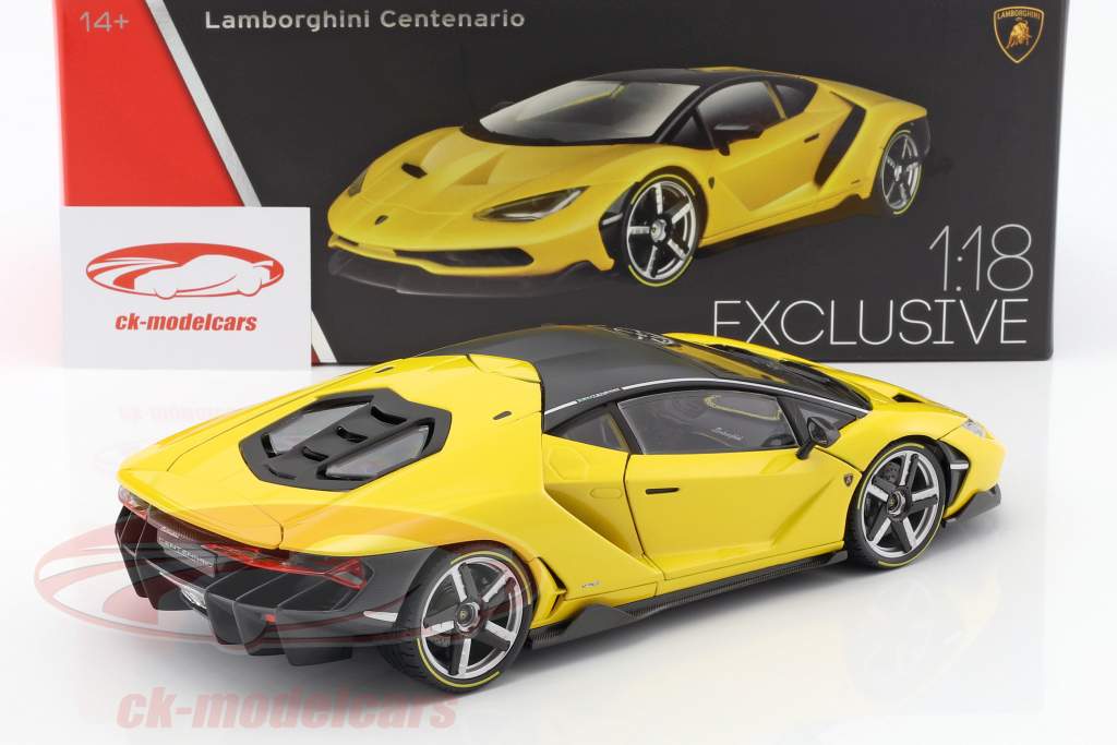 Lamborghini Centenario ano de construção 2016 amarelo 1:18 Maisto
