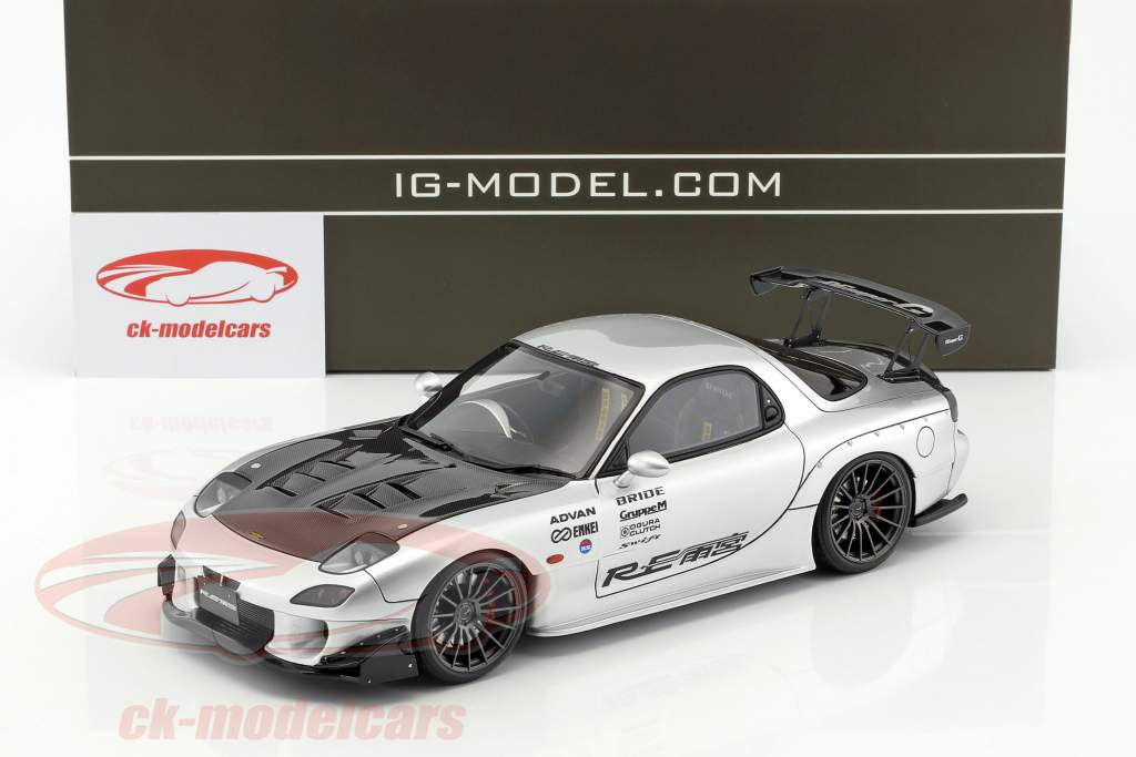 Mazda RX-7 (FD3S) RE Amemiya 银 1:18 Ignition Model
