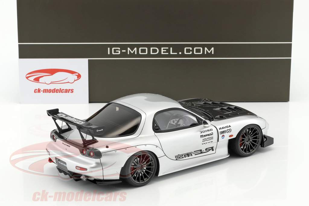 Mazda RX-7 (FD3S) RE Amemiya plata 1:18 Ignition Model