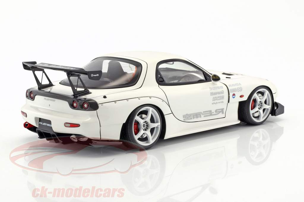 Mazda RX-7 (FD3S) RE Amemiya белый 1:18 Ignition Model