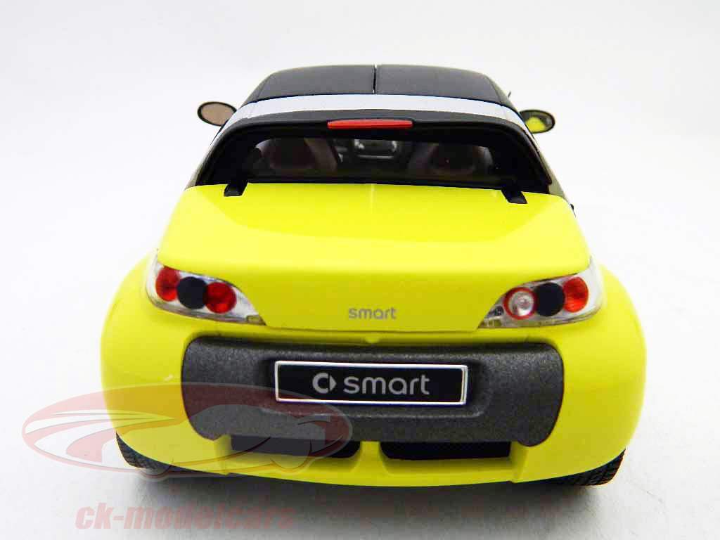 KYOSHO 1/18 smart roadster ミニカー Kyosho 1:18 Smart Roadster yellow 09102Y model car 09102Y