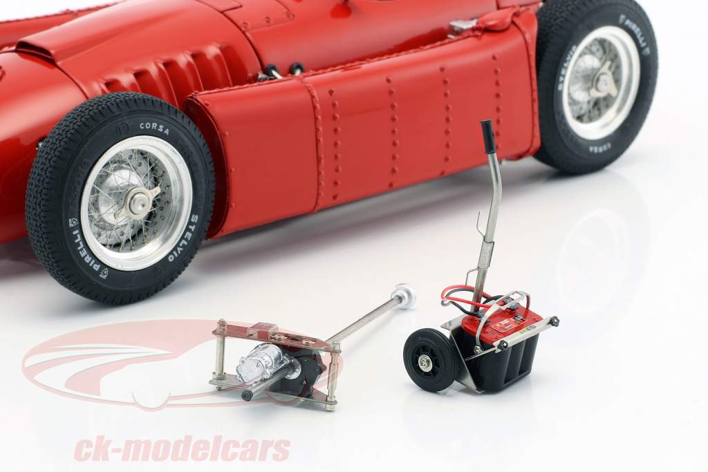 Lancia D50 Baujahr 1954-1955 rot 1:18 CMC