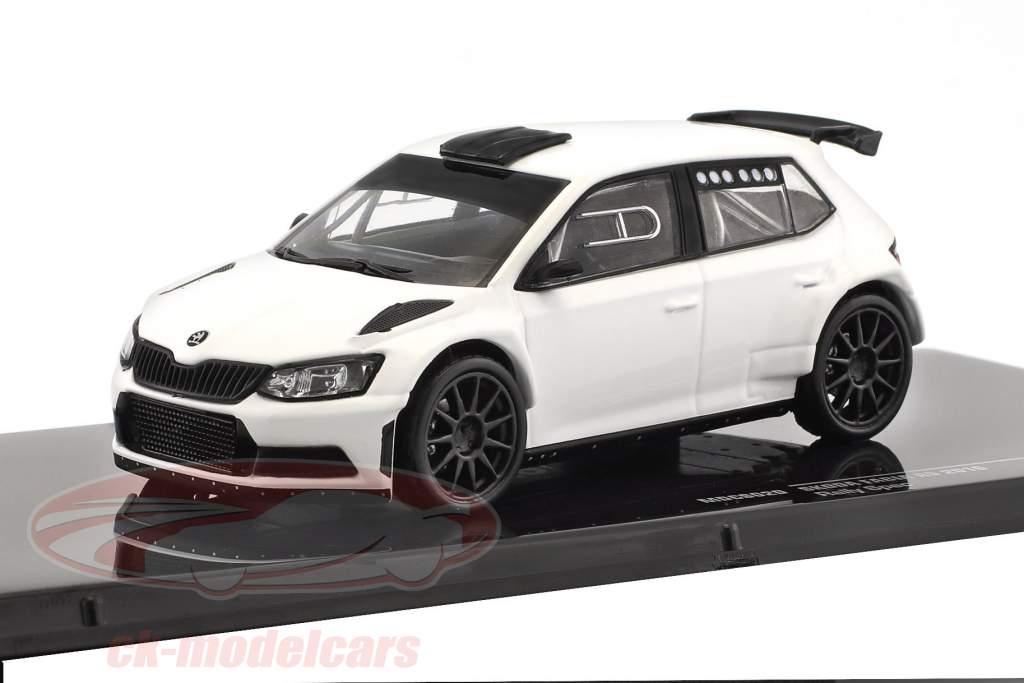 Skoda Fabia R5 année de construction 2016 Plain Body Version blanc 1:43 Ixo