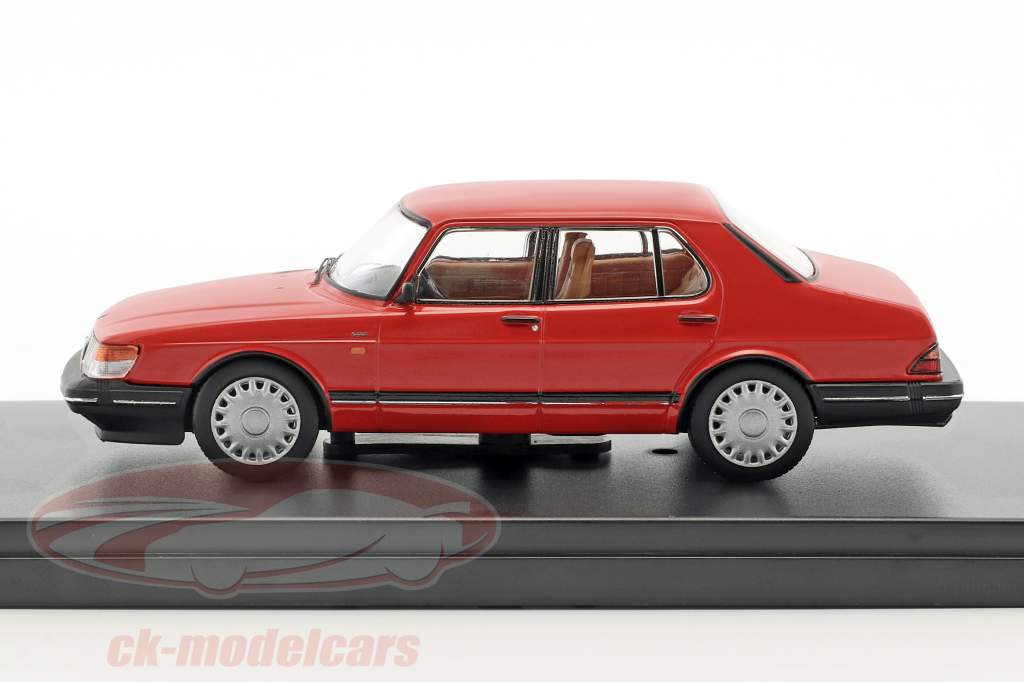Saab 900i année de construction 1987 rouge 1:43 Premium X
