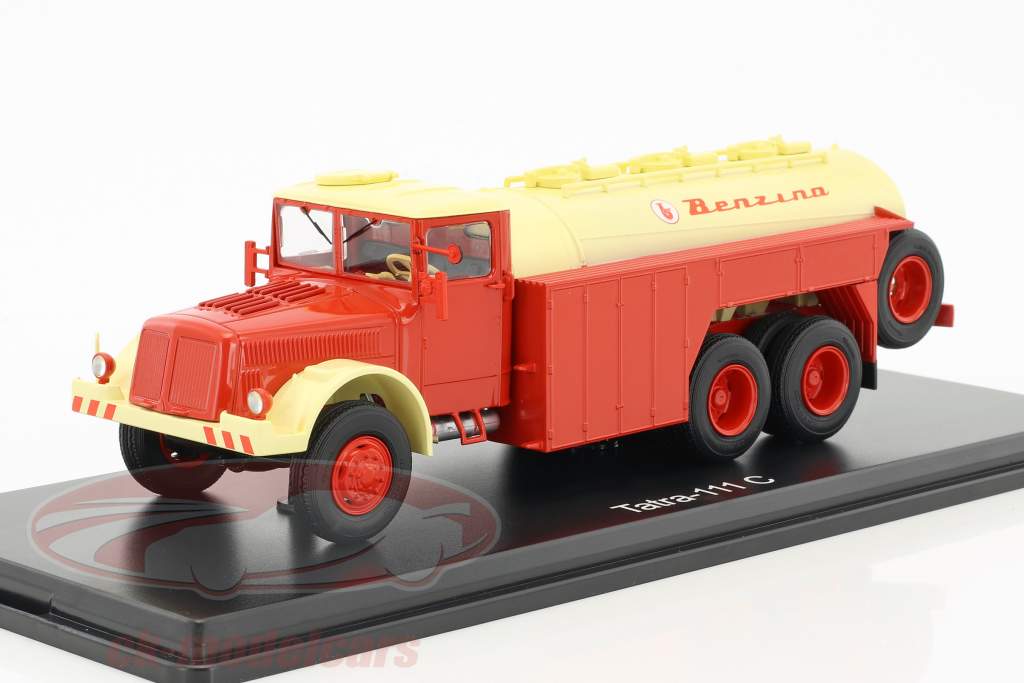 Tatra 111 C 红 / 奶油 黄 1:43 Premium ClassiXXs
