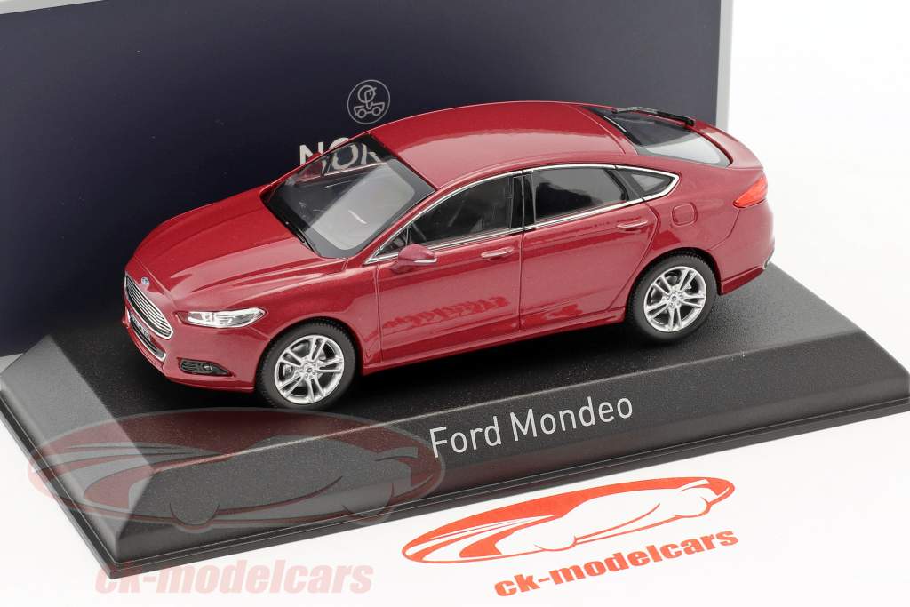 Ford Mondeo 築 2014 赤 メタリック 1:43 Norev