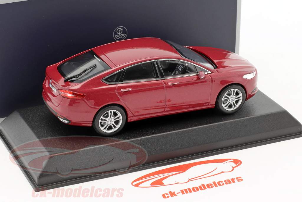 Ford Mondeo 築 2014 赤 メタリック 1:43 Norev